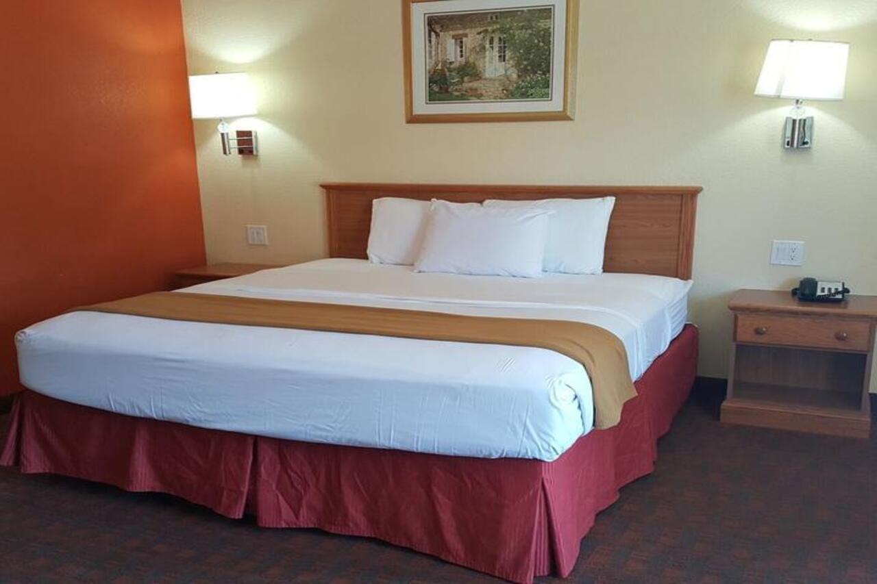 Stadium Motel Lubbock Extérieur photo